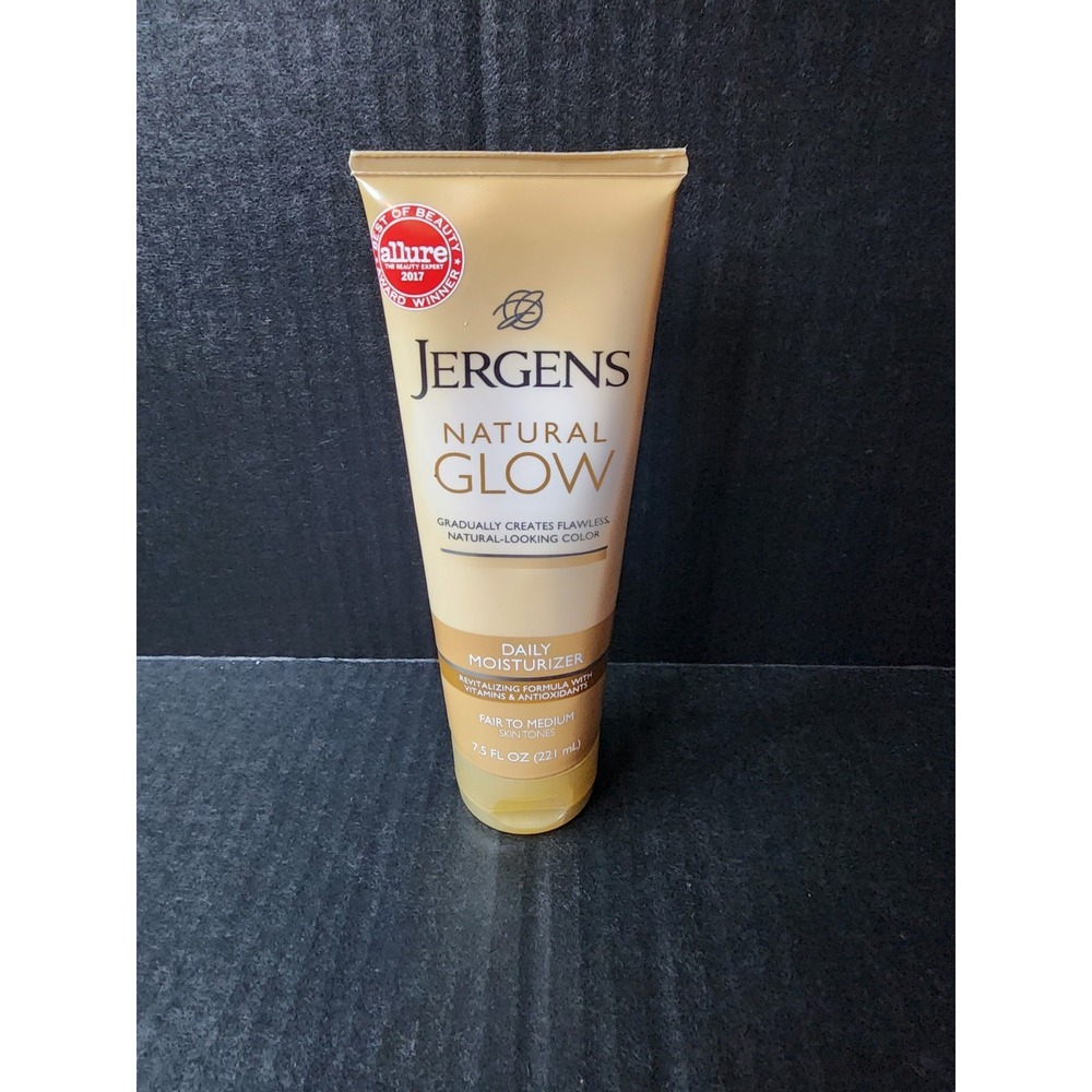 Jergens Natural Glow Moisturizing Lotion Daily Use  Fair to Med (7.5oz.)